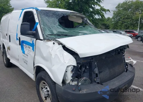 2008 Chevrolet Express Work Van из США, поврежденный, VIN 1GCGG25C381102102